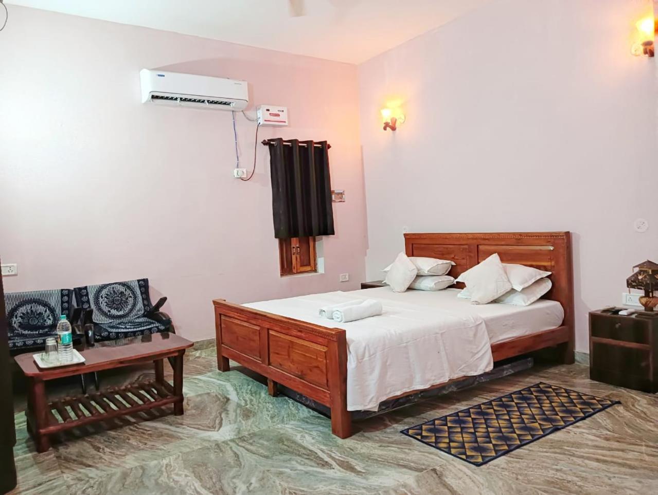 Madla Sadhna Sadan Homestay Panna מראה חיצוני תמונה